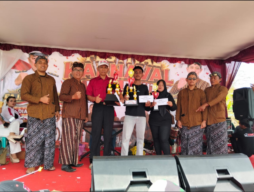 Karnaval HUT Kemerdekaan RI ke-81 di Desa Rakit Berlangsung Meriah
